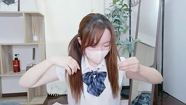 Sayaka_1231 - シャツはだけておっぱいこんにちは💓