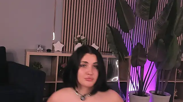 Boobzillaa - Slip a finger inside my kitty😚