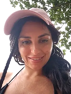Izabella_Bella - Swim naked in sea 🌊