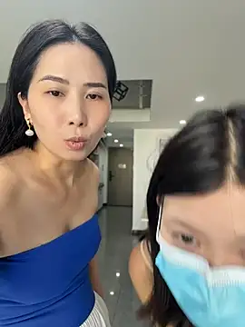 Su456711 - 特写女儿bb加开票妈妈帮女自慰