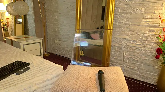 Christahot - set this pussy on fireee🔥🔥