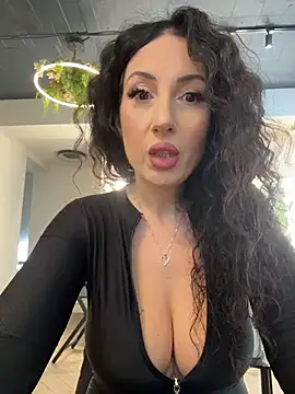 BeckyShineX - Make Me Feel Like a Queen👑