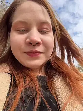 SlavicCandy - flash boobs in the public park
