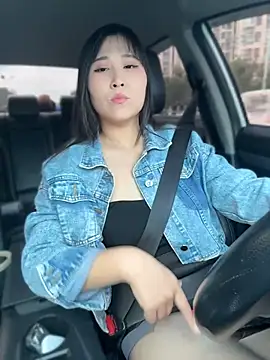Doreennn - 车上有侄子，带他去剪头发，不能叫