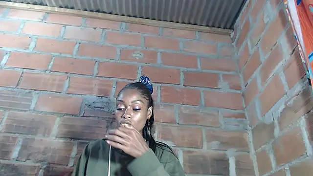 Britanylee_01x - solve my problems