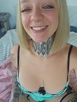 Valery_Venom - Deepthroat Dildo
