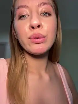 AriNova_ - SHOW PUSSY CLOSE IN THE ROOM +LAST TIP