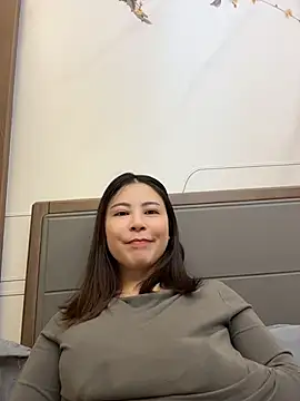YaoYao8888 - 脱掉内衣直播2分钟