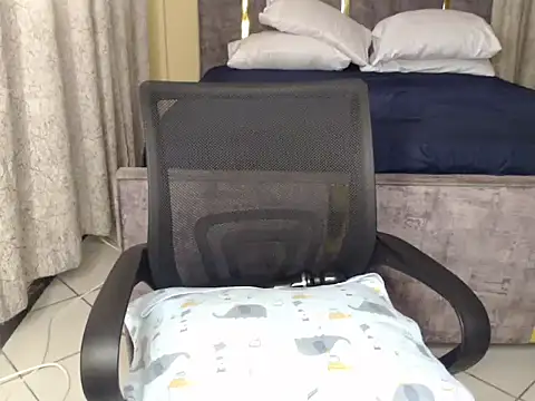 Booby_savage - clap ass