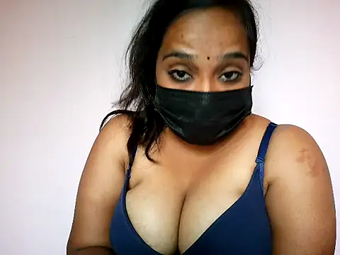 Mathi_cam - SEXY NUDE IN LIVE