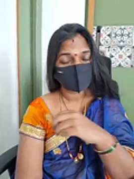 Induhyd - Show boob's in public