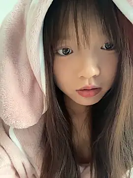 Youbaby-Love - 有家人不敢用小粉哥哥帮忙脱掉上衣2分钟