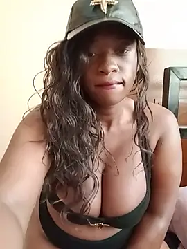 HoeBusty - Sexy Messy DeepThroat & TitJob