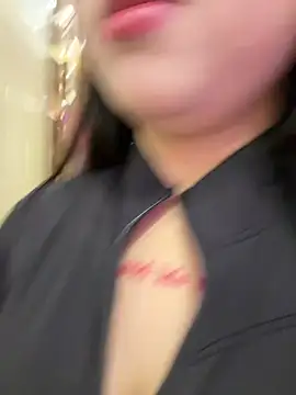 AAin-00 - 裸播10分钟
