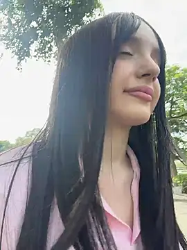 Lilonok - play with my virgin pussy
