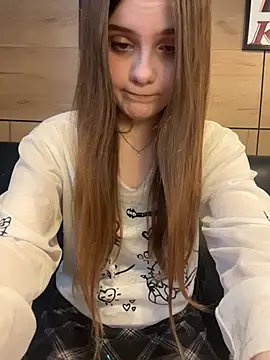 Lunabelle_ - risky touch my pussy lips close up