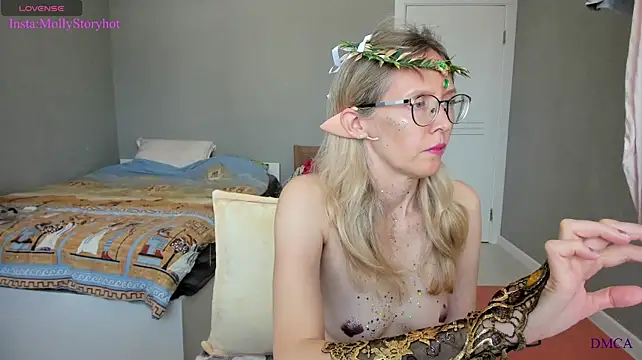 MollyStory - Masturbate