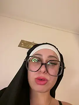 Queenlo_xxx