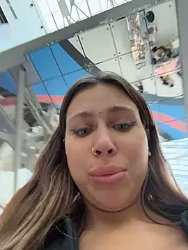 Jucie_Boom - RISKY BOOB FLASH IN MALL😱🥵