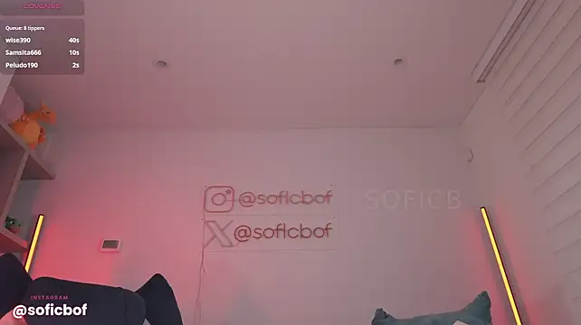 Sofi_sc - LICK AND STROKE DILDO