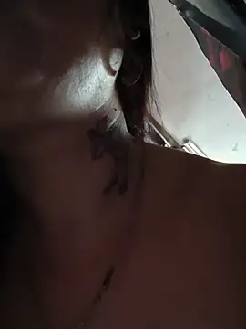 KikiXRed - squirting and naked