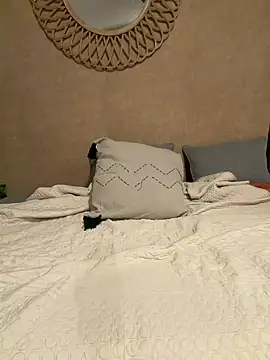 ElisseSex - SHOW PUSSY
