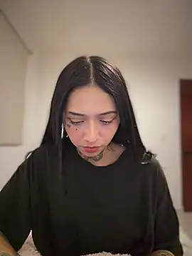 JIORYOvO - 🖤flash boobs
