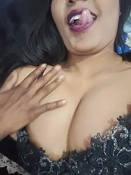 Cute_radhikaa - 200000