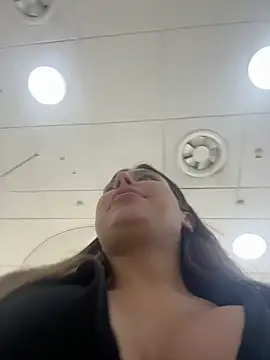 Jucie_Boom - RISKY BOOB FLASH IN MALL😱🥵