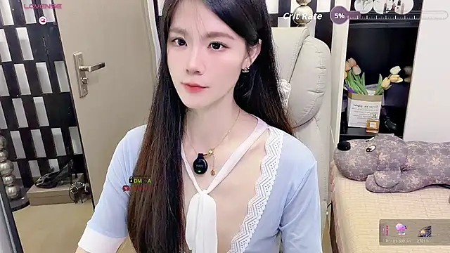 Yueyue-MM - 狗狗侧趴半脱内裤把PP打成粉红色 20下