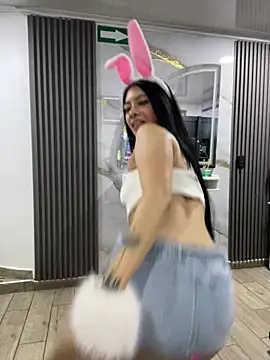 TayylorSexx - kiss with my friend