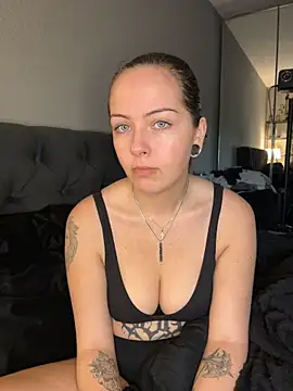 MaryPeach666 - Boobs Out + Live Pic 🍒