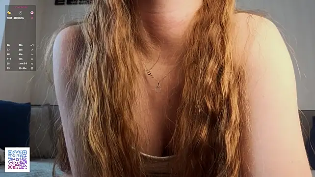RosamariaBreeding - Put hand in my panties😱
