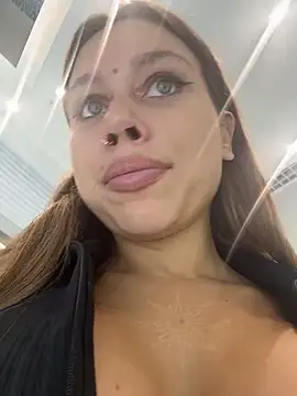 Jucie_Boom - RISKY BOOB FLASH IN MALL😱🥵