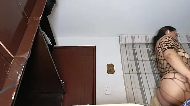 Antonellagold43 - fuck my ass x 3 min please