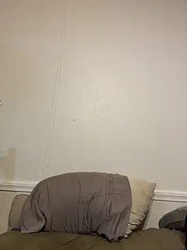 Caligirl9895 - Bend over and spread it (nervous)