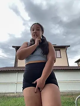 LushBySofa - SHOW MY NAKED ASS YOUR FRIEND