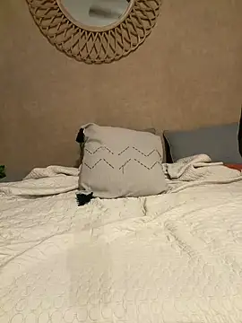 ElisseSex - SHOW PUSSY