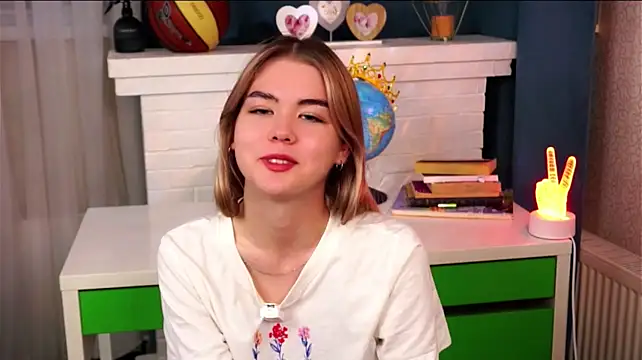 SabrinaFalley - tease you with my shirt