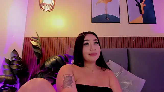 Melinacruuz - ICE IN MY NIPPLES