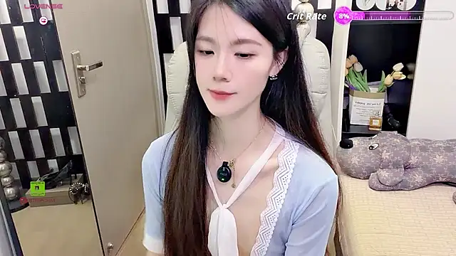 Yueyue-MM - 狗狗侧趴半脱内裤把PP打成粉红色 20下
