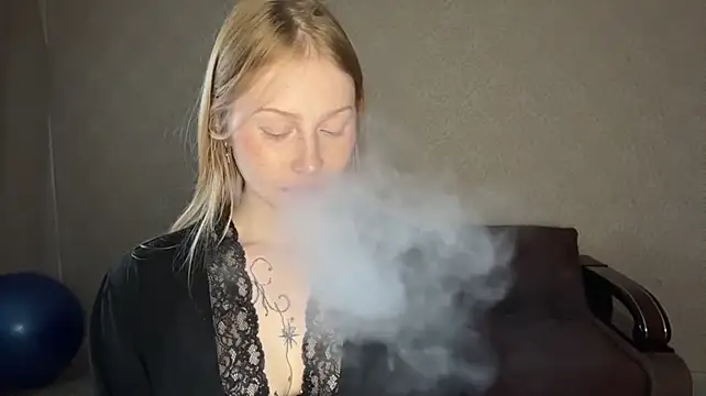 RavenShuker - Massge my boobs
