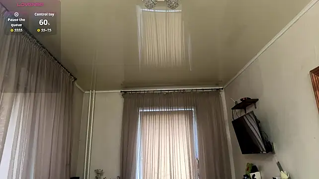 FloriaMinteer - squeeze my hard nipple under bra