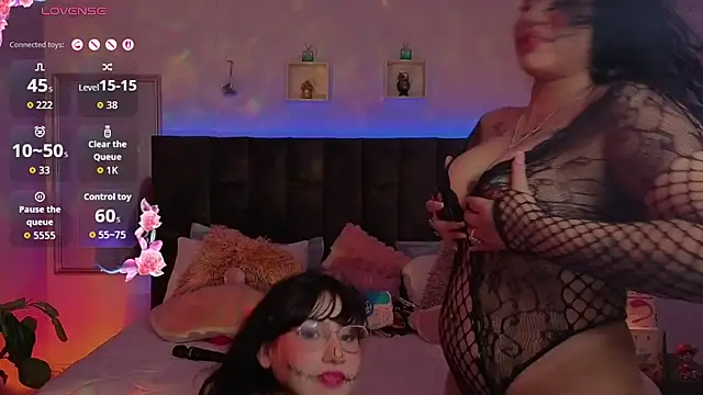 Alexxandra_ferri_ - fingers in both pussy