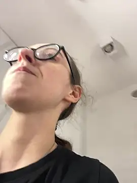 MartiniiSelenna - Licking lips
