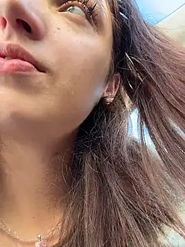 DollyTall - MAKE ME SQUIRT IN PARKING 🤤