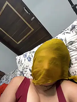 Miss_kanika76 - Pussy oil show
