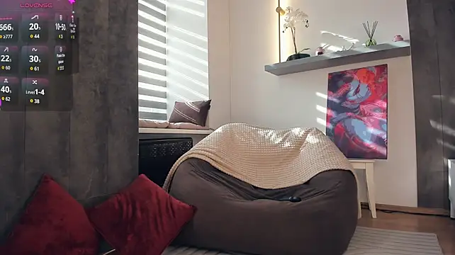 AntonettaTarring - spank my cute ass for 2 minutes