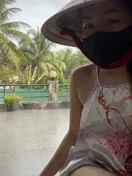 My_Melodyy - Make me cum pussy in public garden 🪴 😈
