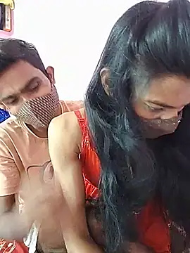 Hotty_couple12 - Boobs show baby 💧